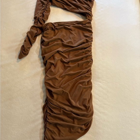 JLUXLABEL Camel Ruched Dress - Picture 2 of 6